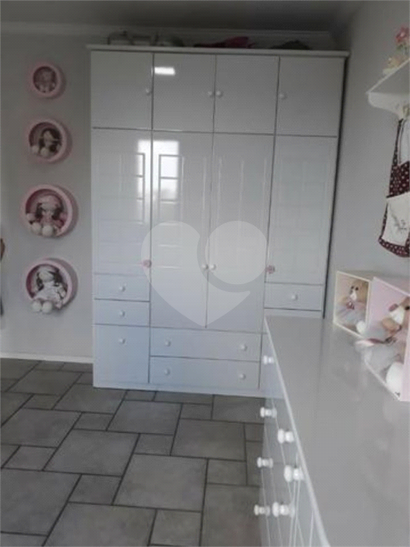 Apartamento em Jardim Santa Emília