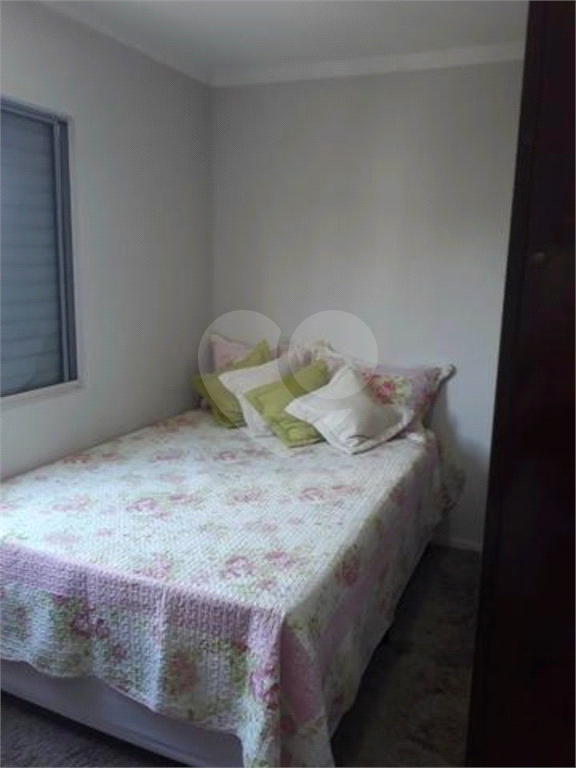 Apartamento em Jardim Santa Emília