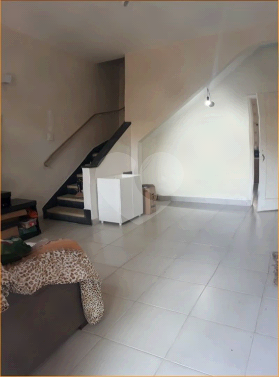 SOBRADO A VENDA COM 2 QUARTOS AO LADO DO METRO JARDIM SÃO PAULO