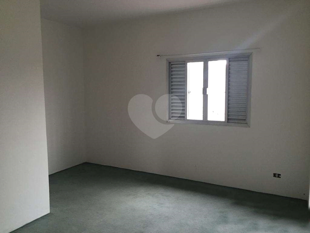 Sobrado no Mandaqui com 2 suítes e mais edícula. Ao lado Hiper Center Andorinha 