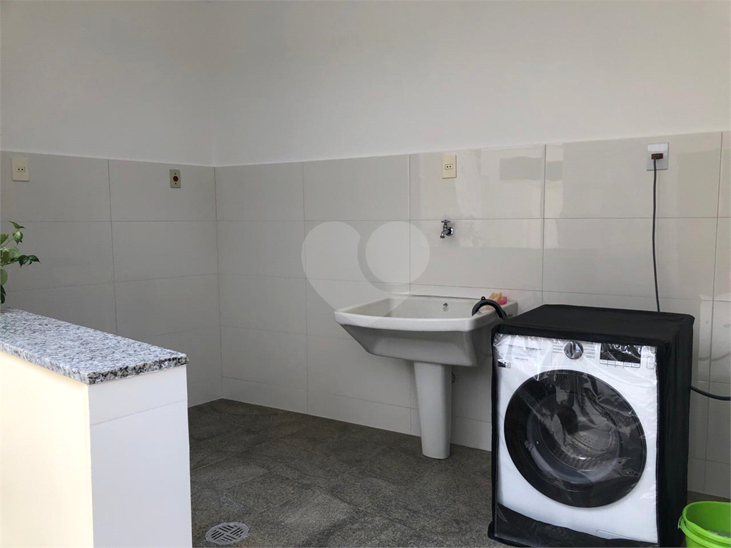 Sobrado à venda com 4 quartos, 250m² - Foto 42