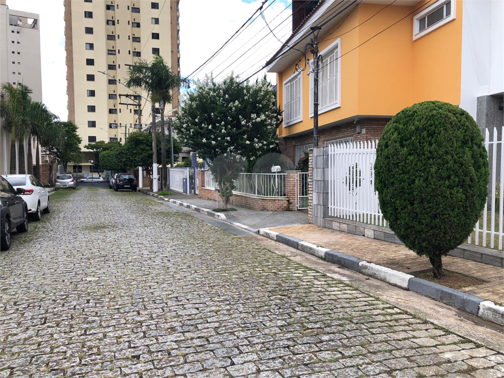 Sobrado à venda com 4 quartos, 250m² - Foto 114