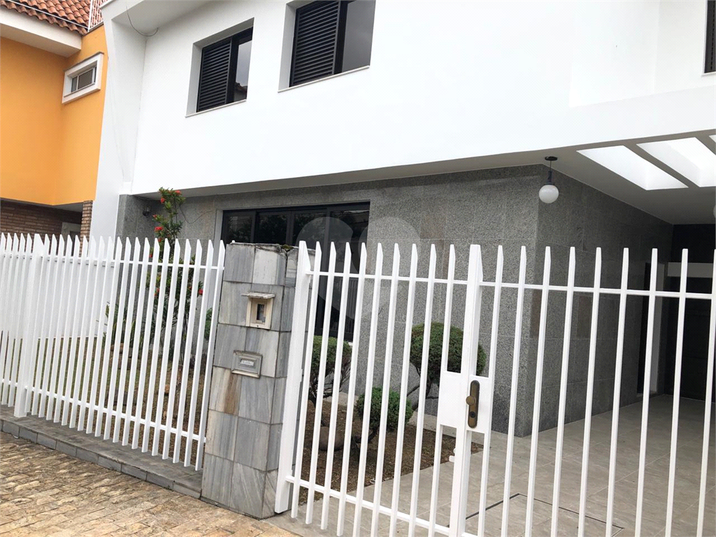 Sobrado à venda com 4 quartos, 250m² - Foto 112