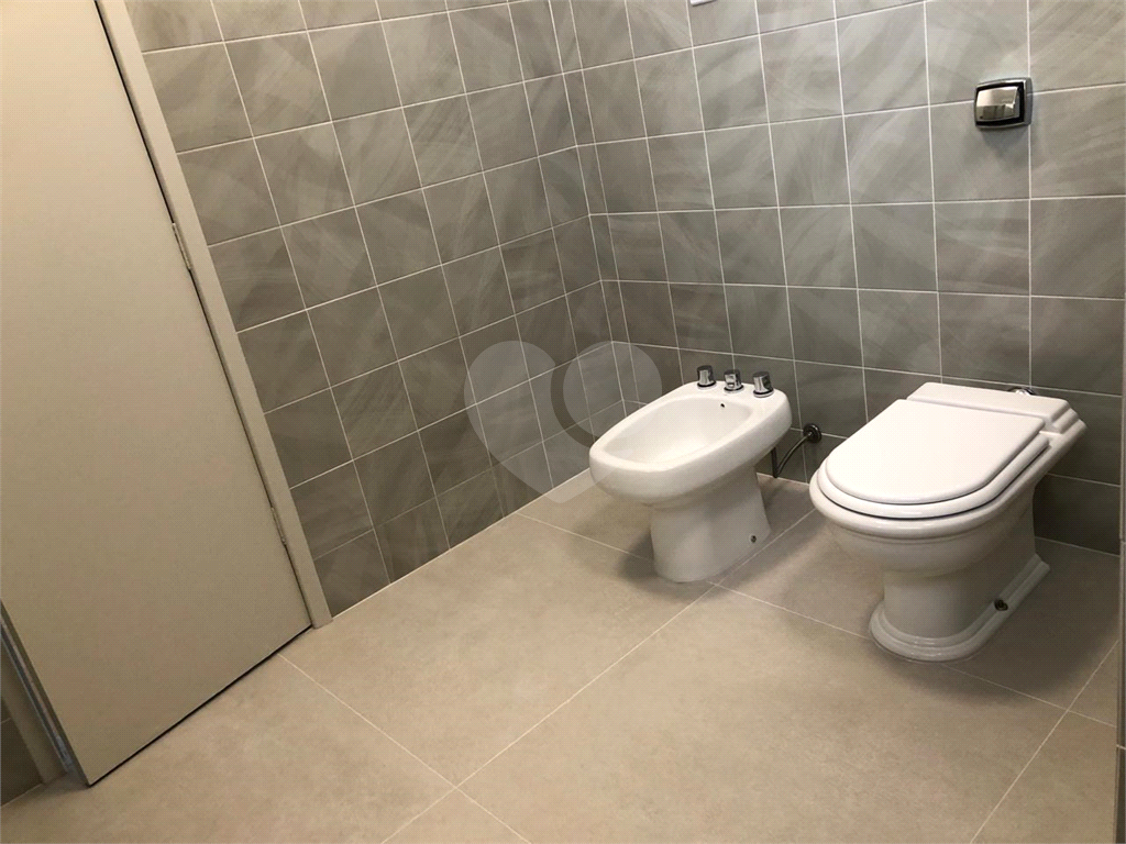 Sobrado à venda com 4 quartos, 250m² - Foto 88