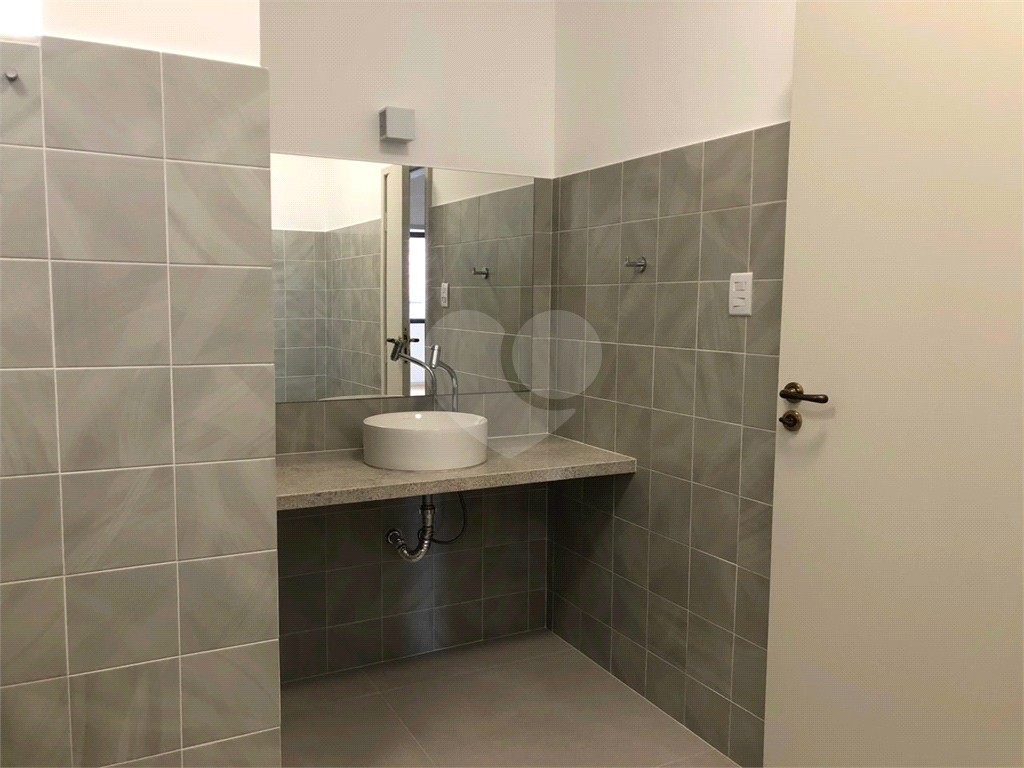 Sobrado à venda com 4 quartos, 250m² - Foto 90