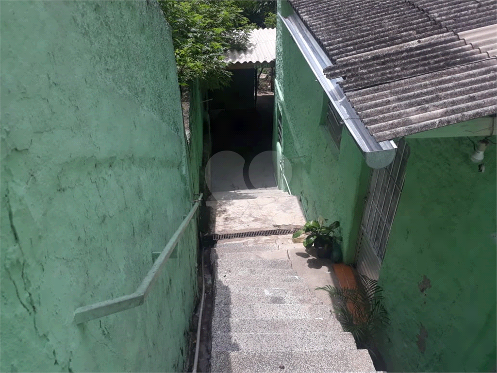 CASA COM 3 MORADIAS A VENDA NO BAIRRO DE SANTANA - TERRENO 330 M2