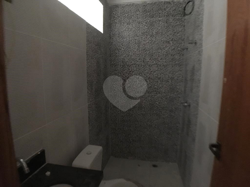Casa em condomínio nova