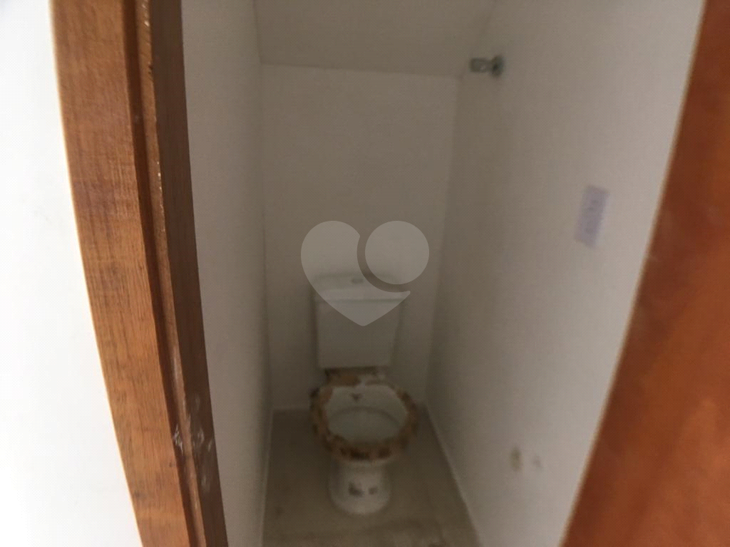 Casa em condomínio nova