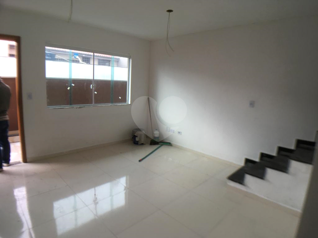 Casa em condomínio nova