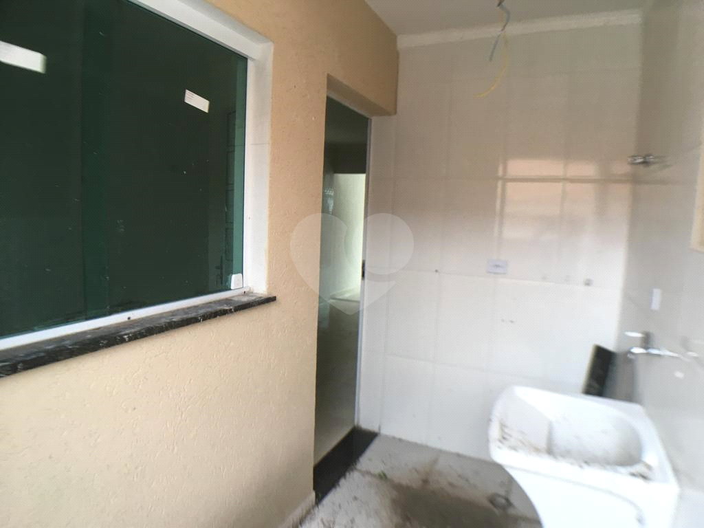 Casa em condomínio nova
