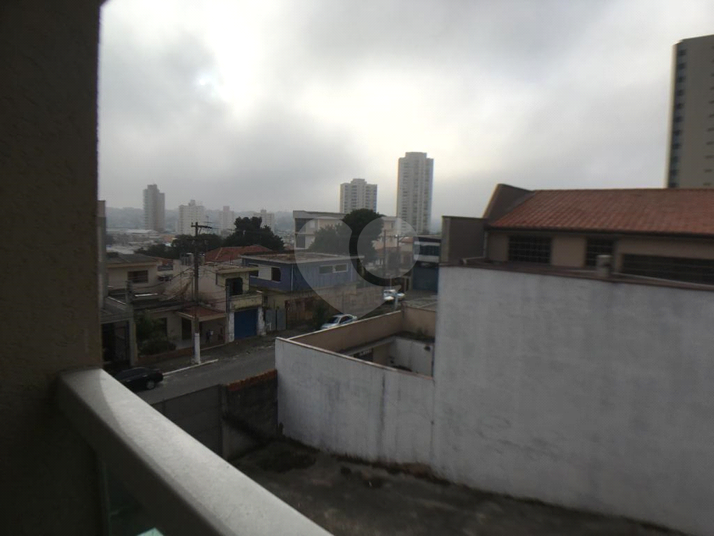 Casa em condomínio nova