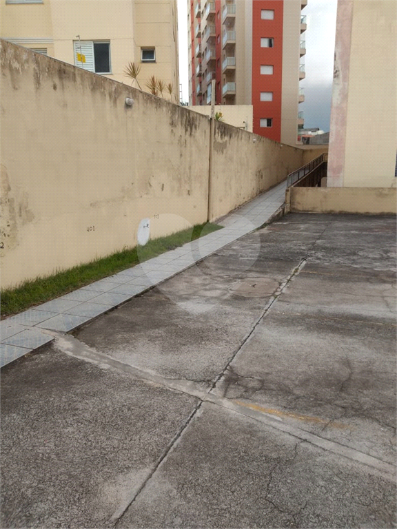 Vendo Prédio de Apartamentos com renda  em Pirituba