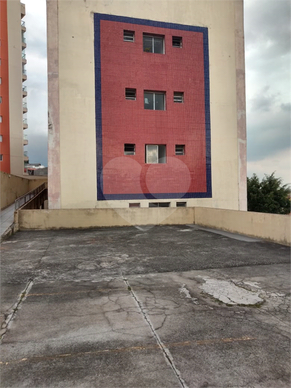 Vendo Prédio de Apartamentos com renda  em Pirituba