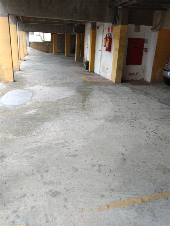 Vendo Prédio de Apartamentos com renda  em Pirituba
