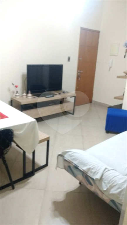 APARTAMENTO em CASA VERDE