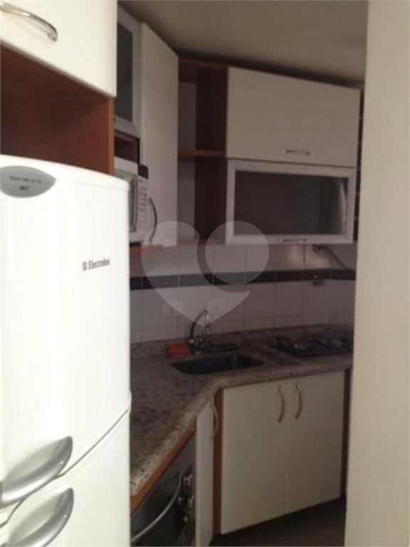 Apartamento em Cambuci