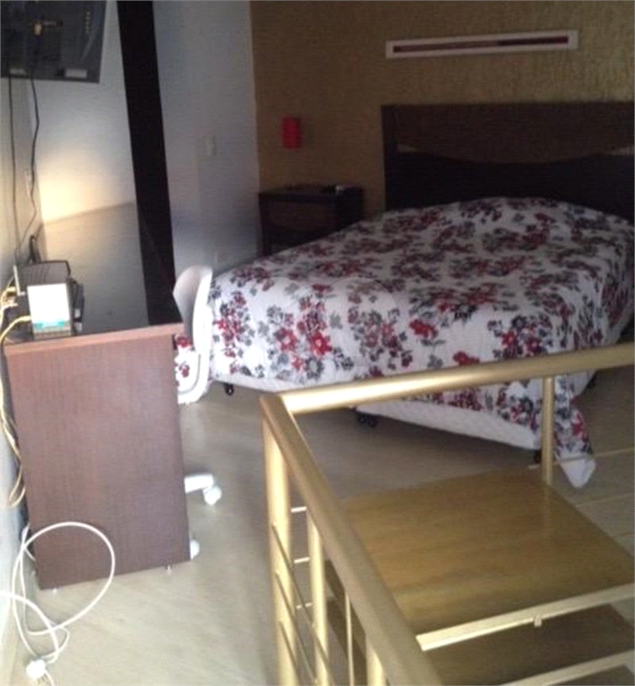 Apartamento em Cambuci