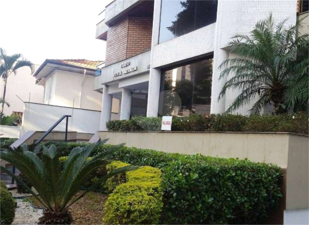 Apartamento em Cambuci