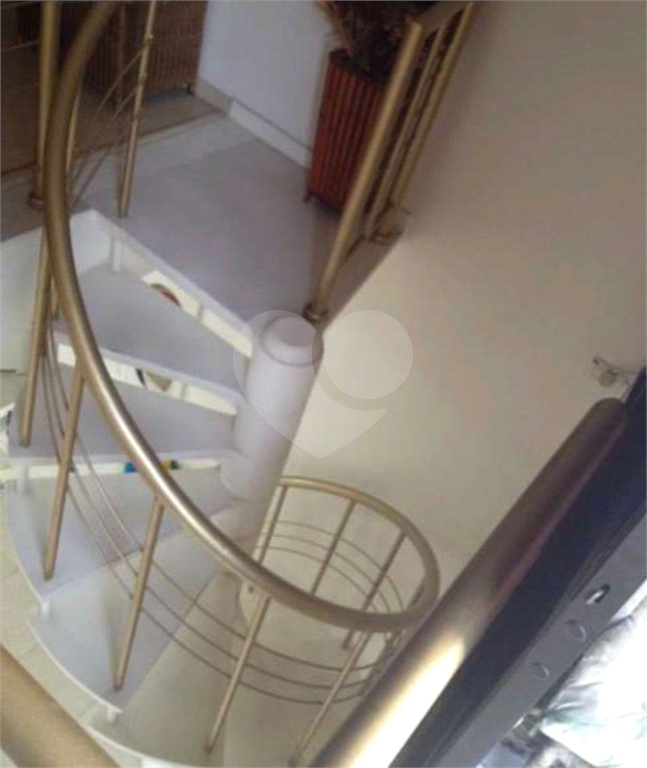 Apartamento em Cambuci