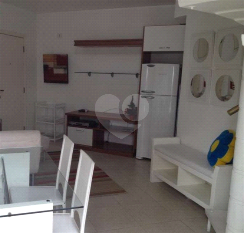 Apartamento em Cambuci
