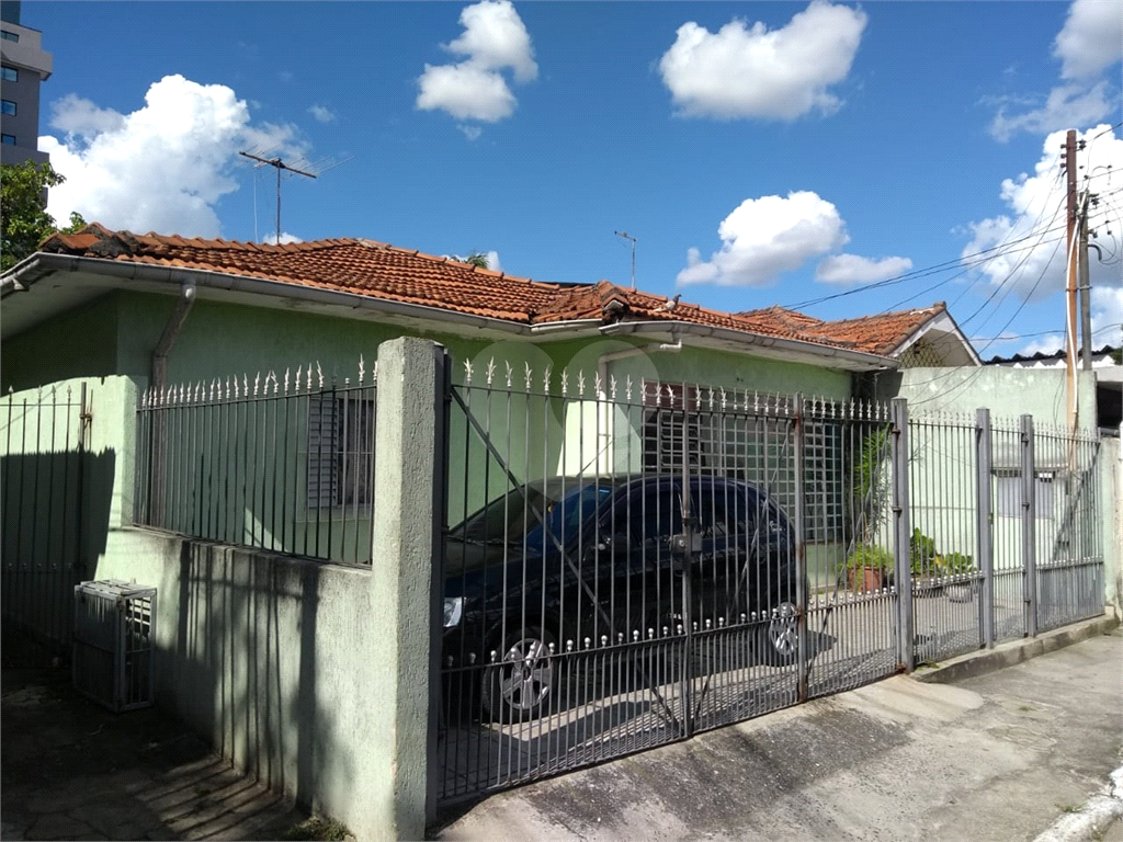 Ótimo terreno no bairro Jaçanã com 07 casas térreas 10 minutos para o Metrô.