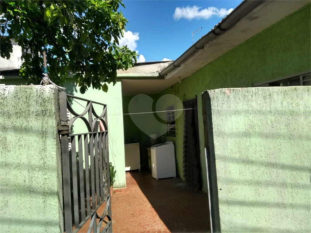 Ótimo terreno no bairro Jaçanã com 07 casas térreas 10 minutos para o Metrô.