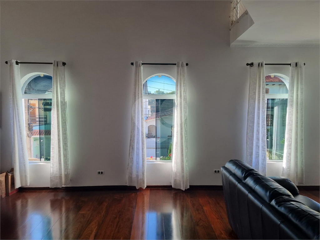 Linda casa de alto padrão no Jardim França