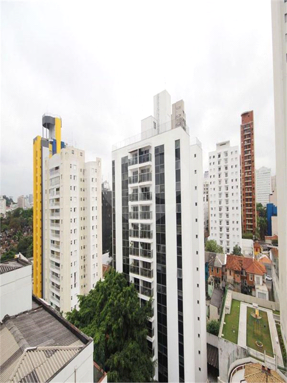 Apartamento na joaquim antunes