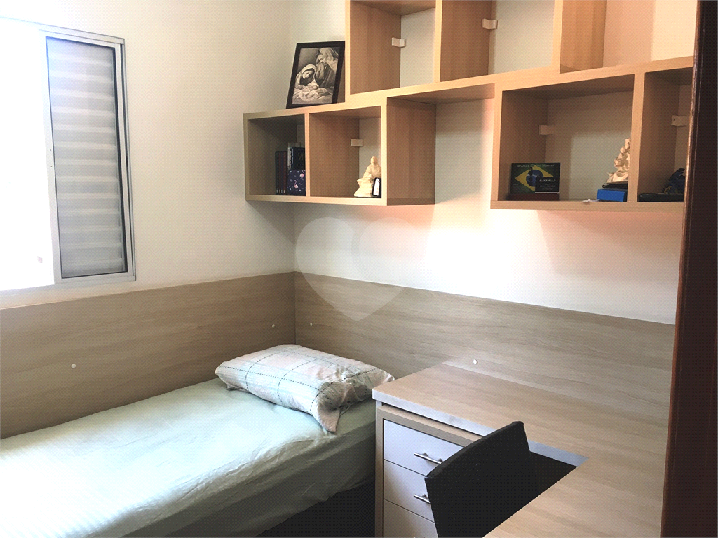 Sobrado semi-novo na Vila Constança