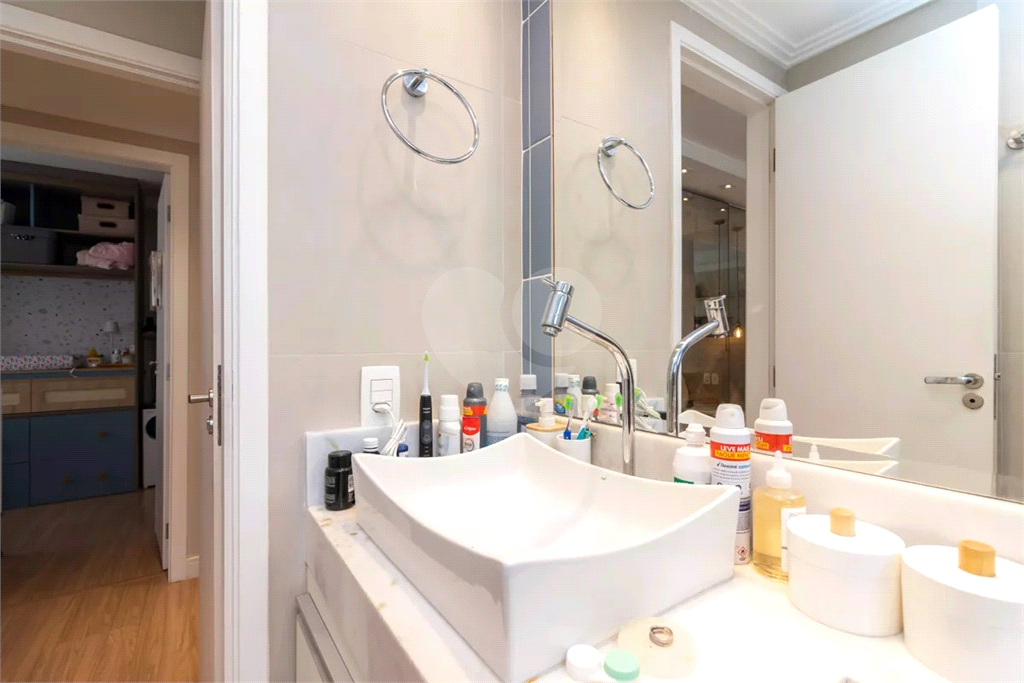 Amplo apto próximo da Av Braz Leme, com 3 dormitórios, sendo 2 suítes, 2 vagas, sacada Gourmet