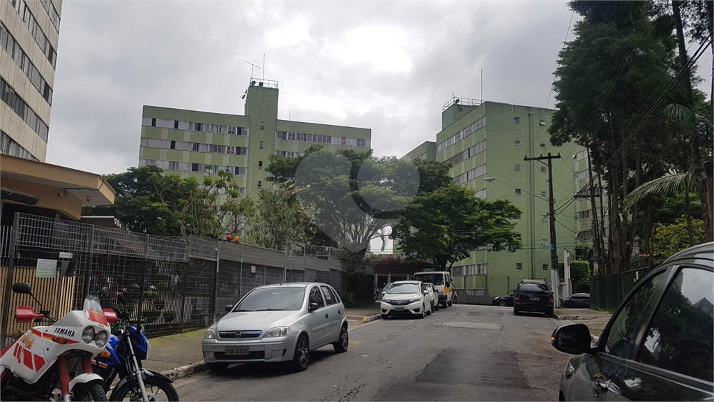 APARTAMENTO em TREMEMBÉ