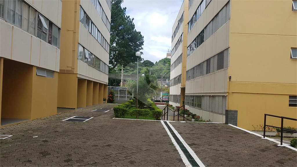 APARTAMENTO em TREMEMBÉ