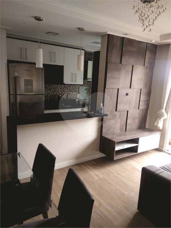 Apartamento de 2 dormitórios totalmente reformado e mobiliado NA REGIÃO DO TREMEMBÉ.