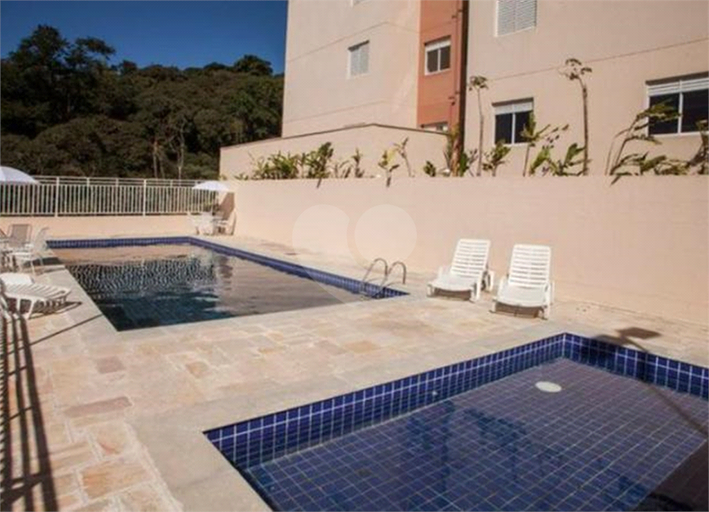 Apartamento de 2 dormitórios totalmente reformado e mobiliado NA REGIÃO DO TREMEMBÉ.