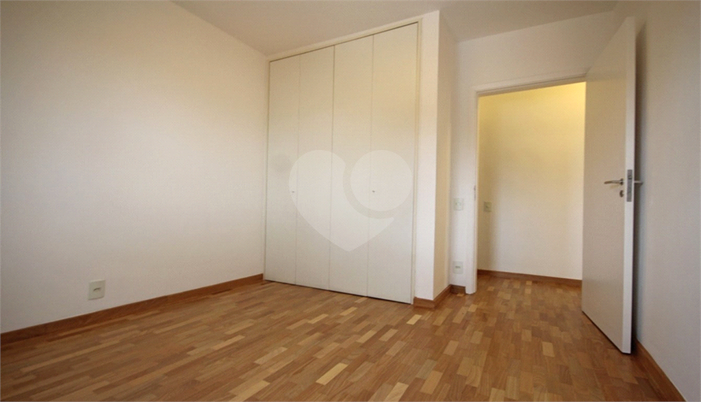 Oporunidade única - Cobertura duplex com piscina