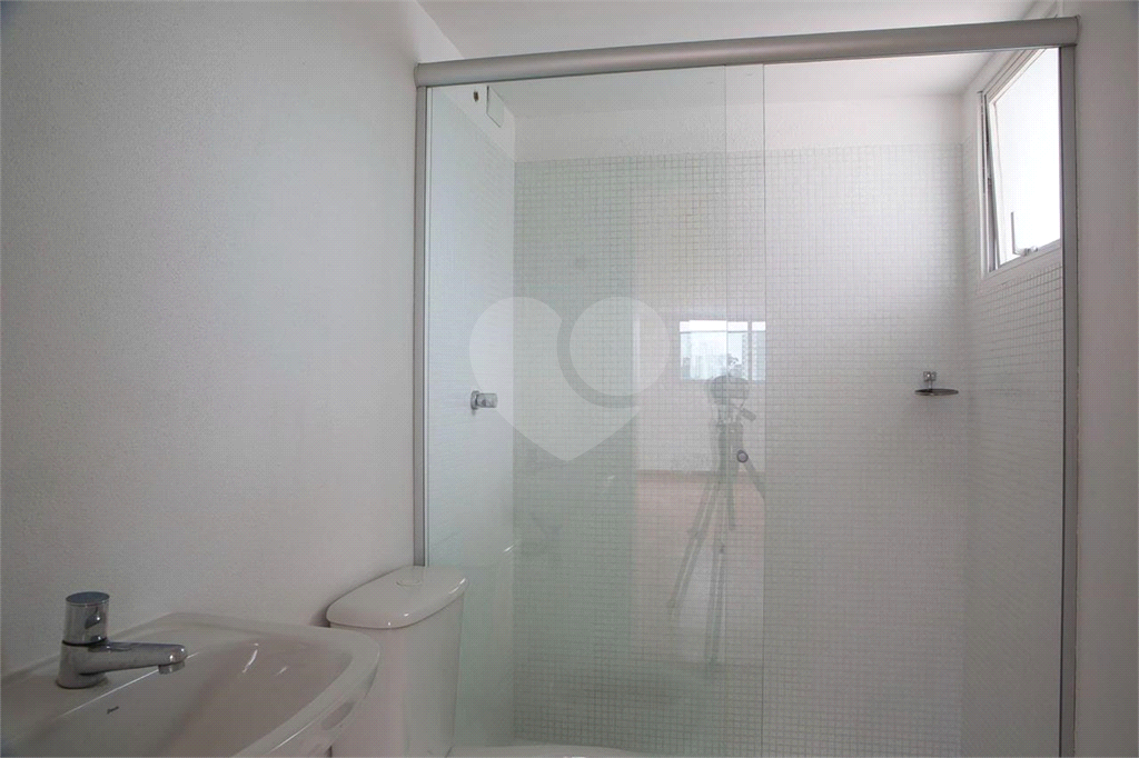 Oporunidade única - Cobertura duplex com piscina