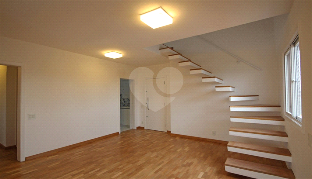Oporunidade única - Cobertura duplex com piscina