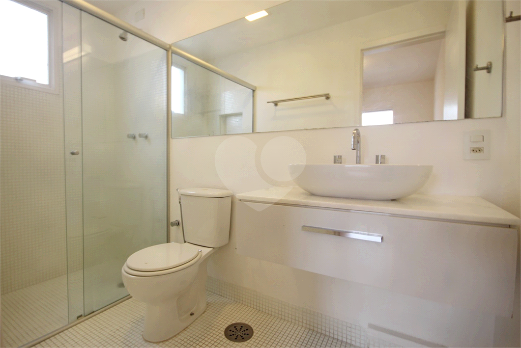 Oporunidade única - Cobertura duplex com piscina