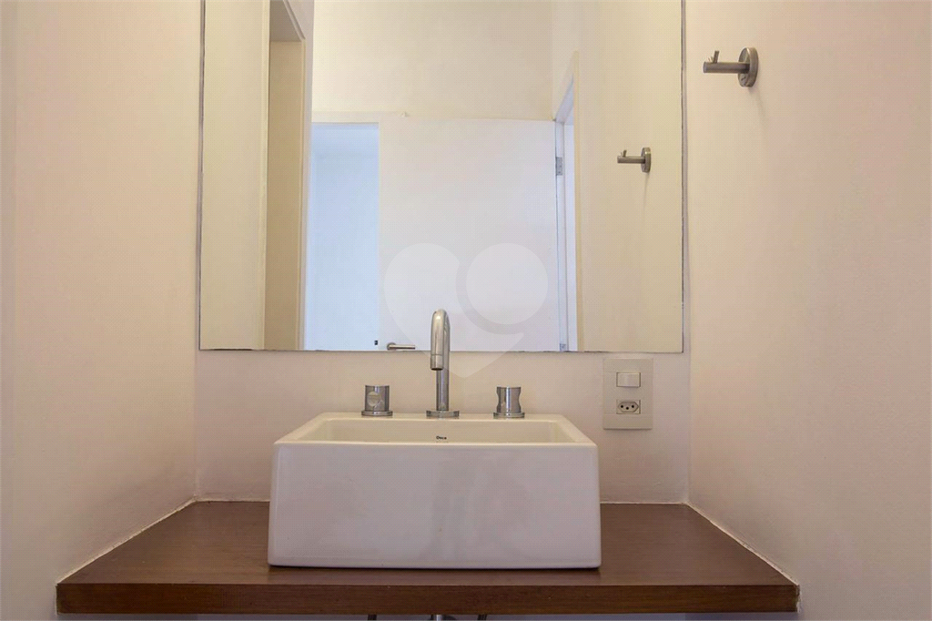 Oporunidade única - Cobertura duplex com piscina