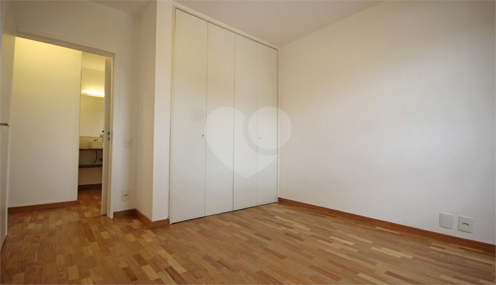 Oporunidade única - Cobertura duplex com piscina