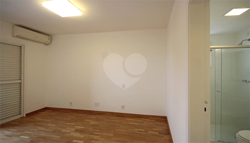 Oporunidade única - Cobertura duplex com piscina