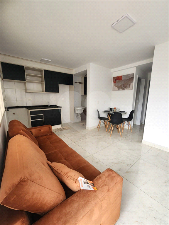 CONDOMÍNIO ESMERALDINO C/ VAGA - VENDE-SE - V.ISOLINA MAZZEI