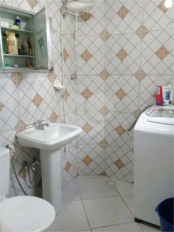 Casa Comercial em Lapa de Baixo