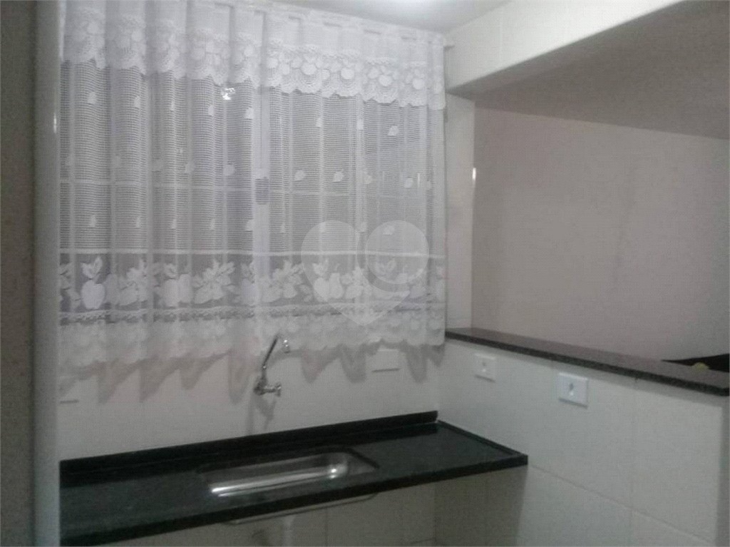 Casa Comercial em Lapa de Baixo