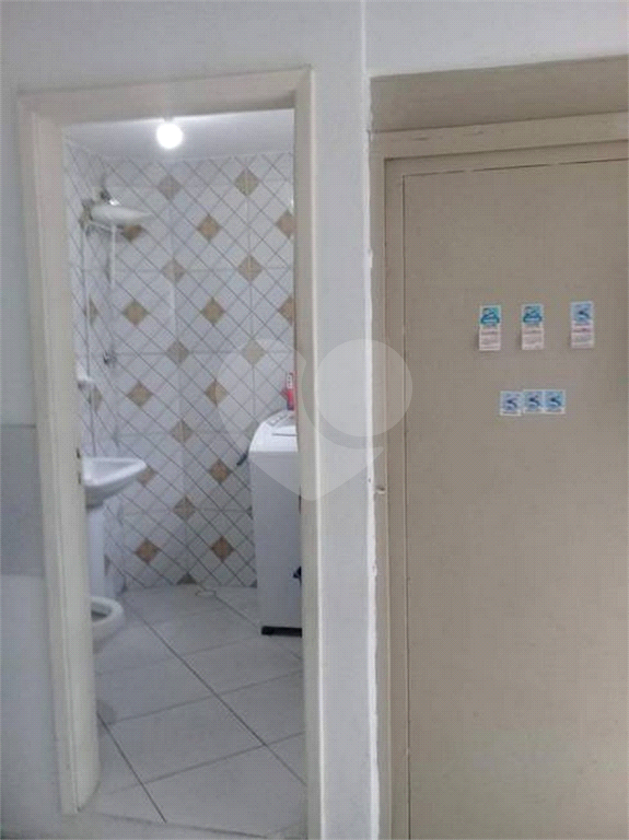 Casa Comercial em Lapa de Baixo