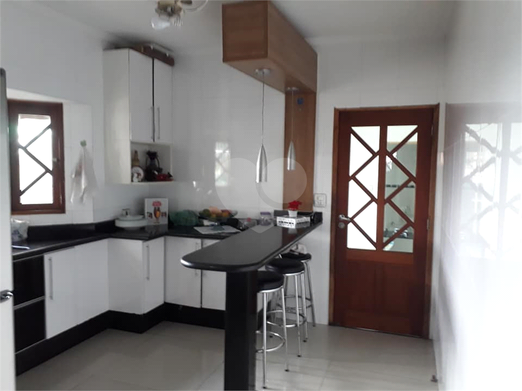 Excelente Sobrado Residencial no Parque Vitória por R$ 650.000,00
