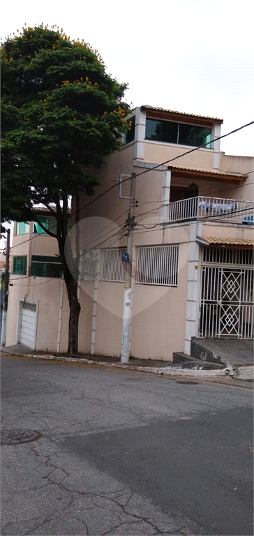 Excelente Sobrado Residencial no Parque Vitória por R$ 650.000,00