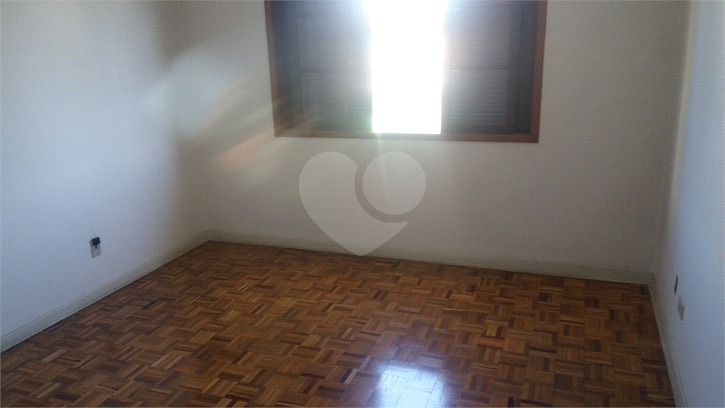 lindo sobrado com ótima localização!!!