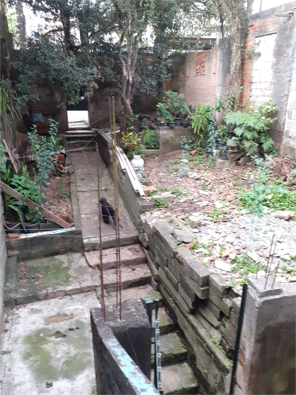 Terreno ou imóvel para renda.