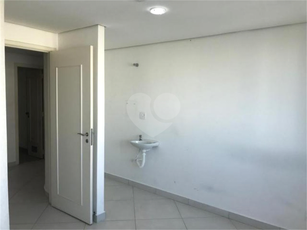 Sala Comercial Reformada em Moema Pássaros 